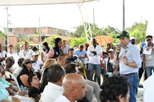 Alcalde Eder entregó dotación médica y un renovado escenario deportivo para la comunidad de Potrero Grande
