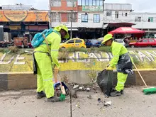 Nueve toneladas de residuos fueron recolectadas durante operativo de  limpieza en la galería de Santa Elena
