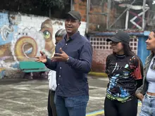 ‘Nadar para Cuidar’, un espacio de bienestar dedicado a las mujeres  cuidadoras en Cali