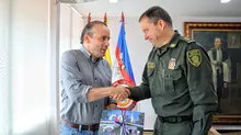 El nuevo director de la Policía Nacional elige a Cali para su primera visita oficial: respalda los esfuerzos de seguridad del alcalde Alejandro Eder
