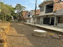 Alegría total! Alcalde Eder les cumplió a los vecinos de Santa Mónica Popular y les entregó más de 700 metros lineales de vías para estrenar 