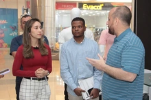 Avanza la entrega de dotación para más de 800 docentes y funcionarios administrativos de las Instituciones Educativas Oficiales de Cali