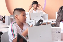 En la zona rural, Cali abre las puertas de un moderno laboratorio de bilingüismo para transformar el futuro de los estudiantes de La Buitrera