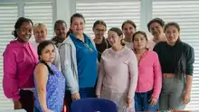 En los TIO, la formación en alta costura transforma vidas