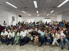 ¡Poderosas! Cali ya cuenta con una cuadrilla de mujeres para la recuperación de la malla vial