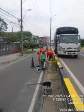 Alcaldía de Cali pinta más de 3.5 kilómetros de bordillos sobre la Autopista Suroriental y mejora la seguridad vial de los caleños