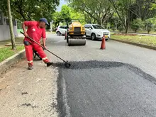 Alcaldía de Cali destina más de 15.000 millones de pesos para comprar los mejores suministros y seguir recuperando la malla vial de Cali 