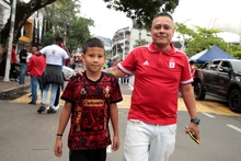 El regreso de las familias a la tribuna sur del Pascual Guerrero: fiesta de alegría en el ‘sanfernandino’