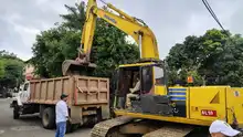 Dagma atiende emergencia en el cauce seco de la quebrada del barrio  La Campiña