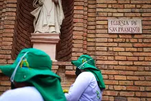 Semana Santa 2025: 188 operativos de aseo refuerzan la limpieza  de cerros tutelares e iglesias en Cali