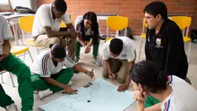 Estudiantes de la Institución Educativa Siete de Agosto reconocen la  importancia del jarillón del río Cauca