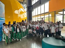 Con sonrisas y ciencia, 300 estudiantes de colegios oficiales de Cali celebraron el día del niño en Yawa