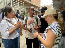 El Predial Social, uno de los servicios más solicitados en la Feria de  Servicios Volvamos a mi Cali bella en la comuna 13