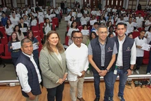 Nuevos líderes estudiantiles asumen el rol de contralores escolares en Cali