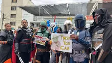 Desde la madrugada, cientos de caleños alientan a los deportistas que corren la Maratón de Cali