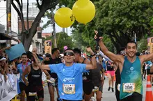 Cali conquista corazones: corredores internacionales destacaron la calidez de la ciudad en la Maratón 2025