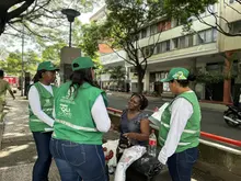 Transformación en la avenida Sexta: más limpieza, cultura ciudadana y  comercio activo gracias a los Promotores ‘Mi Cali Bella’