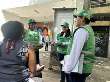 Transformación en la avenida Sexta: más limpieza, cultura ciudadana y  comercio activo gracias a los Promotores ‘Mi Cali Bella’