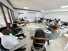 Vecinos de la Comuna 6 reciben atención por parte de la Secretaría de Infraestructura para trabajos de recuperación de sus vías 