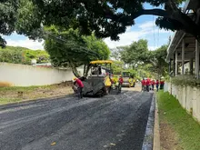Secretaría de Infraestructura implementa plan de recuperación de vías barrio adentro para descongestionar el sur de Cali