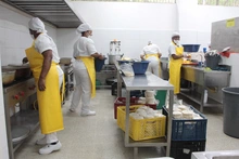 Institución Educativa Politécnico Municipal hace transición del PAE, de modalidad industrializado a Preparado en sitio