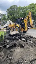 Plan de bacheo y limpieza mejora movilidad y entorno en la comuna 22