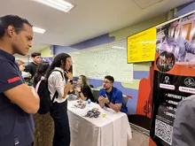 Más de 400 caleños accedieron a vacantes y talleres en la Bilingual Job Fair 2025