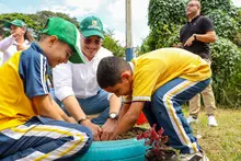 Alcaldía de Cali recupera el entorno de la IE Llano Verde y pinta un camino de esperanza para sus estudiantes y el sector