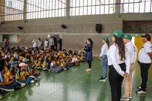 Alcaldía de Cali recupera el entorno de la IE Llano Verde y pinta un camino de esperanza para sus estudiantes y el sector