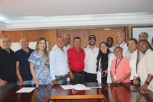 Cali le cumple a sus trabajadores: se firma acuerdo colectivo con organizaciones sindicales del Distrito
