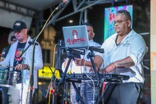 Caleños bailaron el cumpleaños 106 del barrio Obrero