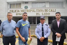 Un acto de reconciliación: ciudadano pide disculpas públicas tras agredir a un agente de tránsito