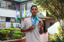 Jorge Iván Chaparro se coronó como ‘rey del ajedrez’ en los ‘Juegos  Intercolegiados Cali 2025’