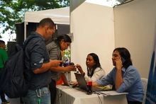 La feria ‘Más Empleos Cali’ conectó a más de 1400 caleños con oportunidades de empleo