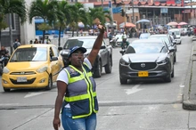 Más de 15 reguladores viales reforzarán la labor de los agentes de tránsito en Santiago de Cali