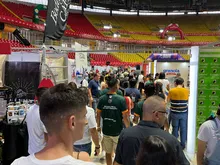 Todo listo para conmemorar las bodas de plata de la ‘Media Maratón de Cali’: el sábado se entregaron kits en el Coliseo El Pueblo