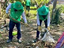 Promotores ‘Mi Cali Bella’ intervienen punto crítico en la Comuna 15 y  recuperan espacio público