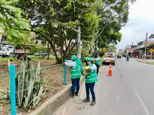 Promotores ‘Mi Cali Bella’ intervienen punto crítico en la Comuna 15 y  recuperan espacio público