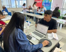 A Cali le cumplimos: la Comuna 1 se alista para la jornada de servicios y  empleabilidad para las víctimas del conflicto armado
