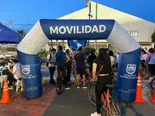 Cali celebra sus 489 años con bicipaseo nocturno por sus calles emblemáticas