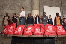 Víctimas del conflicto armado recibieron kits escolares