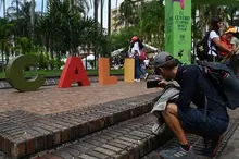 Detrás de las fachadas coloniales del centro, la historia de Cali en un ‘city tour’