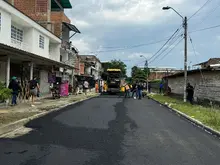 Vecinos de Mariano Ramos se unieron con comilona para agradecer trabajo ealizado en su sector 