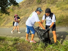 La UAESP lidera plogging por los 489 años de Cali: deporte y recolección de residuos