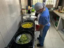 A Cali le cumplimos con seguridad alimentaria: el sabor de la esperanza se ‘cocina’ con amor desde el barrio Andrés Sanín