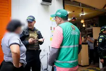 ‘Caza Infractor’, la estrategia que incentiva el sentido de pertenencia por Cali y sanciona el manejo inadecuado de residuos en espacios públicos