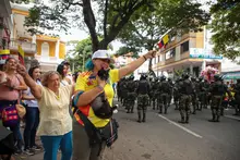Con patriotismo puro, los caleños acompañaron a la Fuerza  Pública en el Desfile de la Independencia