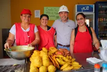Aquí late la salsa, la moda y el progreso: comerciantes del Barrio Obrero celebran avance de su renovación urbana