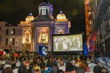 Función de La salsa vive, del caleño Juan Carvajal, en la Plaza de Cayzedo 