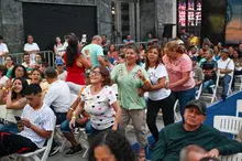 Función de La salsa vive, del caleño Juan Carvajal, en la Plaza de Cayzedo 
